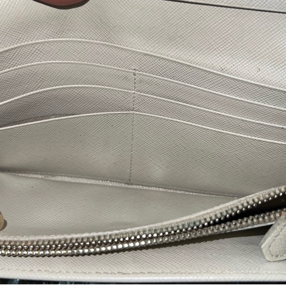 Authentic Rare Prada Staffiano Yellow Flower Long Wallet. - Picture 6 of 13